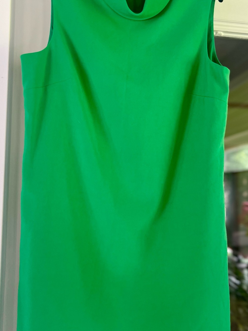 Alex Marie Emerald Green Sleeveless Shift Dress - Picture 2 of 10